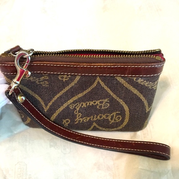 Dooney & Bourke Logo Wristlet - Picture 1 of 11